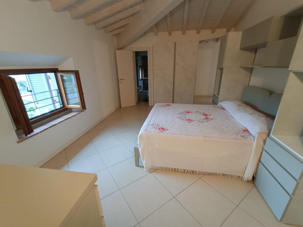 Appartamento Vada Exteriör bild